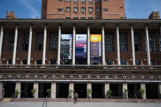 20251023dicimouyjmr1260.jpg Fachada de la Intendencia de Montevideo