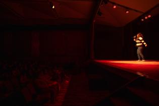 20251028dicimouyjmr1086.jpg Jornada de teatro de la Movida Joven