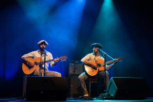 20251031dicimouyjmr1496.jpg Final de programa Guitarra Negra 2025