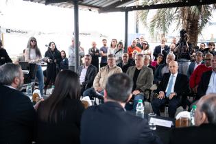 20251031dicimouypd4272.jpg Lanzamiento de escuelas de iniciación deportiva