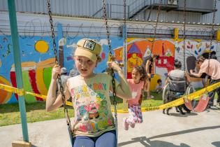 Pintada de mural en Casavalle por usuarios de El Achique Casaval