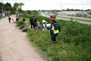 Operativo de limpieza Camino Cibils 