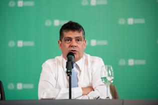 Seminario de guardavidas por 90° aniversario del servicio.