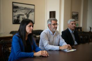 El intendente interino Justo Onandi se reúne con Cristina Valid
