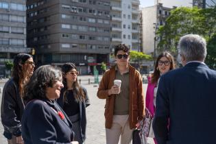 Intendente (i) Justo Onandi, recibe a embajadas interesadas en c