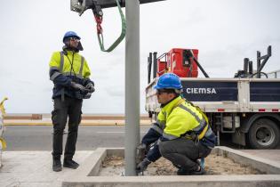 Colocación de radar en Rambla y José Cúneo Perinetti