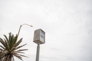 Colocación de radar en Rambla y José Cúneo Perinetti