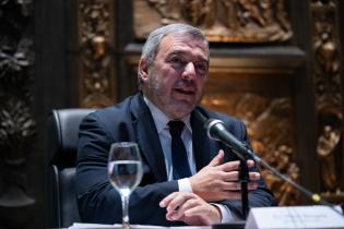 Presentación de libro del contador Enrique Iglesias