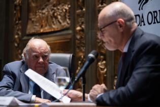 Presentación de libro del contador Enrique Iglesias