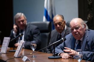 Presentación de libro del contador Enrique Iglesias