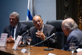 Presentación de libro del contador Enrique Iglesias