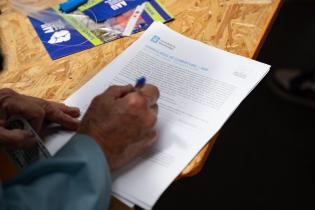 Retiro de kits de la carrera San Felipe y Santiago