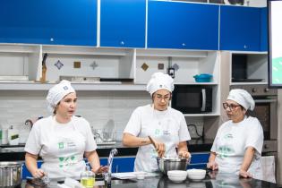 Curso de Cocina Uruguay sobre diabetes y celiaquía en el MAM