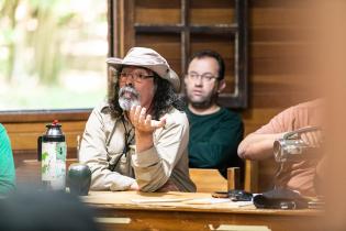 Taller teórico con bomberos sobre prevención de incendios en c
