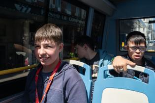 Centro Educativo Avanzar, realiza paseo en bus turístico