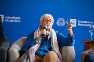 Declaración de visitante ilustre de Montevideo a la Dra. Stella