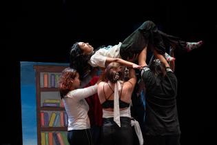 Jornadas de adolescentes en escena de la Movida Joven