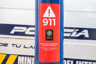 MB recorrida por plaza Matriz con Ministro del Interior Carlos N