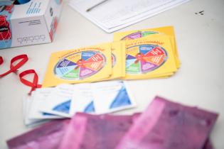 Testeos por el Día de Mundial respuesta del VIH
 Título Testeo