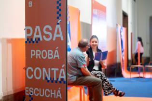 InLAB, registro de actividades en pasillo