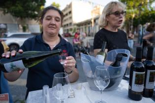  Lanzamiento del vino y el medio y medio de C1080