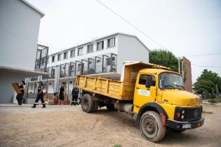 Mudanza de 36 familias del asentamiento El Progreso a nuevas viv