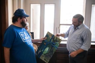 Intendente Mario Bergara se reune con la Asociación de Autismo 