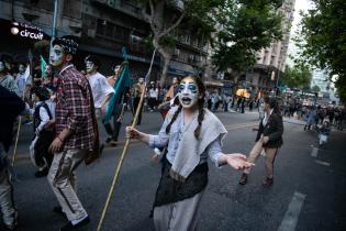 Desfile de Carnaval de las Promesas por 18 de Julio
