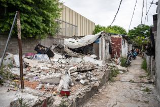 Mudanza de 46 viviendas del asentamiento Alfonso Lamas - Barros 