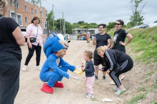 Mudanza de 46 viviendas del asentamiento Alfonso Lamas - Barros 