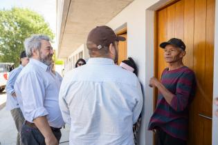 Inauguración de viviendas de realojo para familias del asentami
