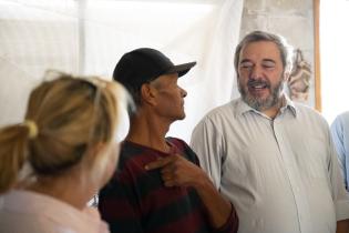 Inauguración de viviendas de realojo para familias del asentami
