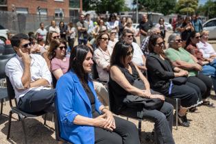 Inauguración de viviendas de realojo para familias del asentami