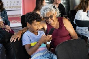 Actividad "A todo trapo: diálogo comunitario sobre uso problem