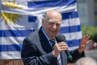 Inauguración de plazoleta Jorge Sapelli