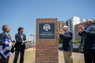 Inauguración de plazoleta Jorge Sapelli