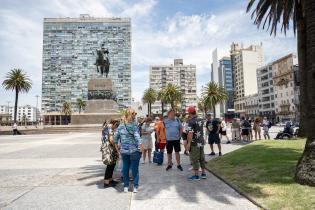 Llegada de cruceros al puerto de Montevideo