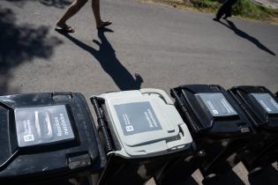  Entrega de contenedores en municipios A y G