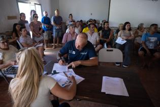  Entrega de contenedores en municipios A y G