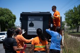  Entrega de contenedores en municipios A y G