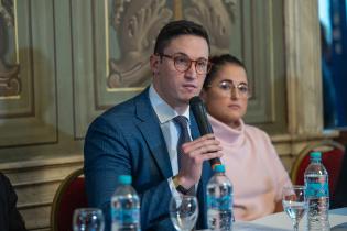 Presentación de atletas extranjeros de élite invitados a la Ma