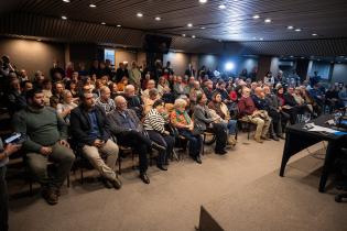  Acto por renombramiento de sala Dorada como sala "Gonzalo Cará