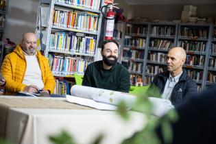 Reunión con vecinas y vecinos por proyecto de mejora de espacio
