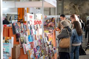 Registro de la Feria del Libro y stands de la IM