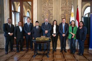 Intendente, Mario Bergara participa en una recepción organizada