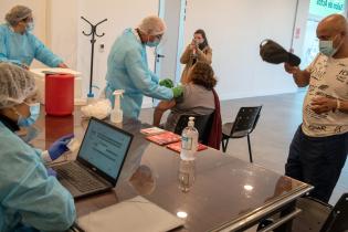Puesto de vacunación contra la gripe del área de Salud de la Intendencia en la UAM. Puesto de vacunación contra la gripe del área de Salud de la Intendencia en la UAM.