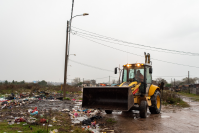 Limpieza de basural en barrio 24 de Enero en el marco del Plan Laboral ABC