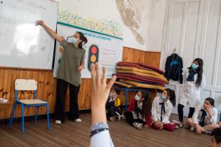 Consejo de Niñas y Niños en Escuela Nº 8 República de Haití Consejo de Niñas y Niños en Escuela Nº 8 República de Haití