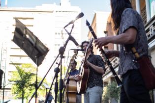 Tatango Orquesta en la explanada de la Intendencia de Montevideo