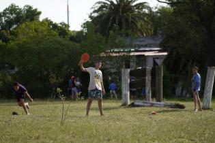 Jornada de canotaje y remo en los humedales del río Santa Lucía, proyecto "Acuáticas"